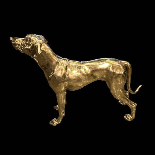 Professional handcrafted Italian solid brass Pointer dog sculpture with a polished gold finish.

