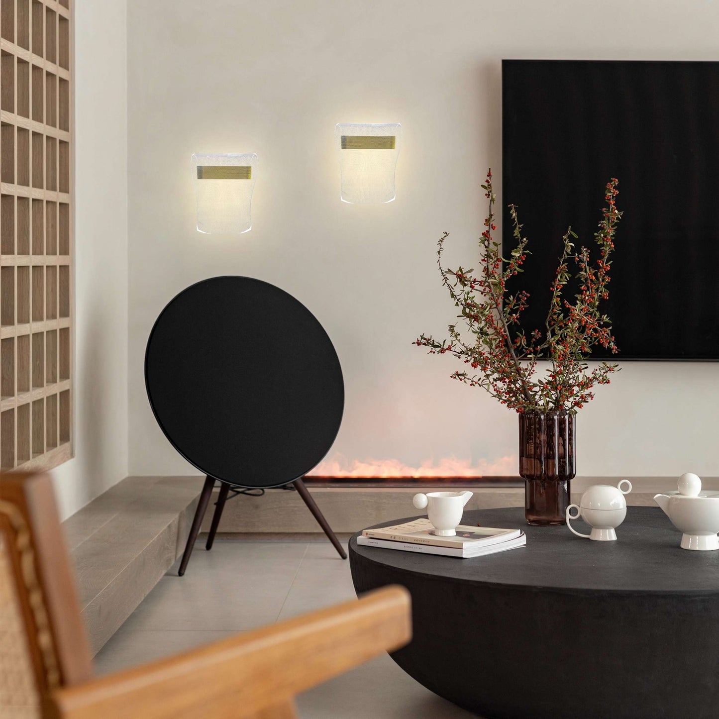 Curve Mesh LED Wall Sconce Gold