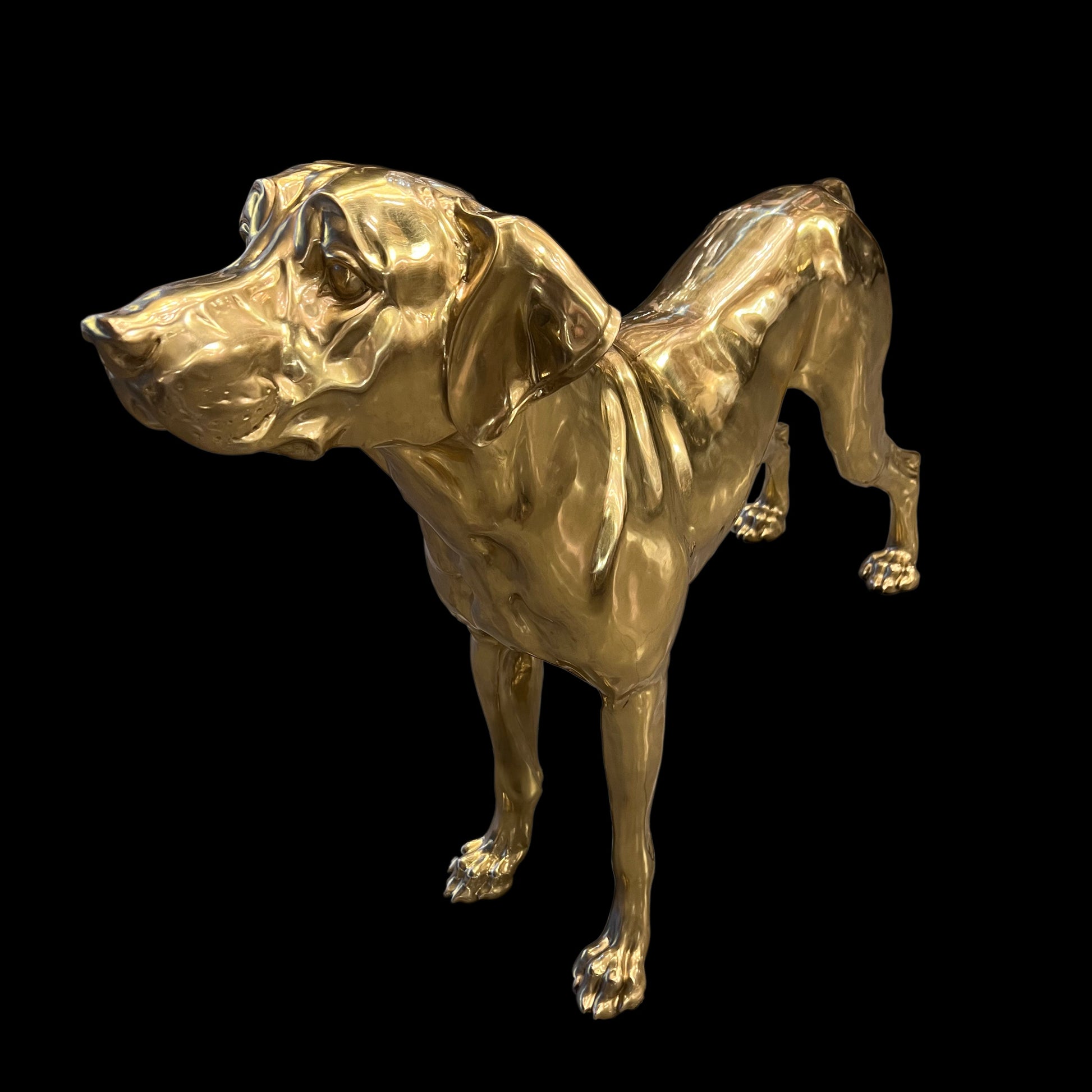 High-angle perspective view of the 50 lb luxury solid brass Pointer dog masterpiece.
