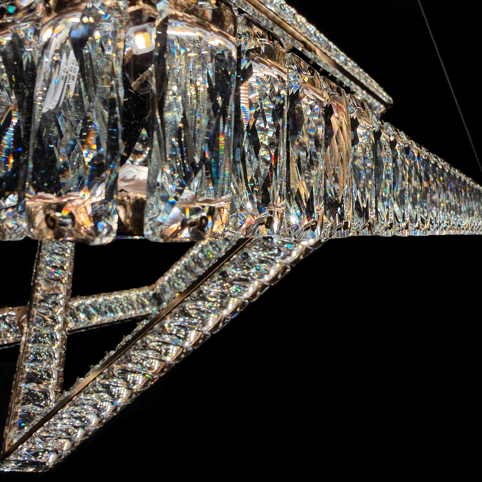 Macro shot of the 30% full-lead crystal prisms showing high-quality light refraction.