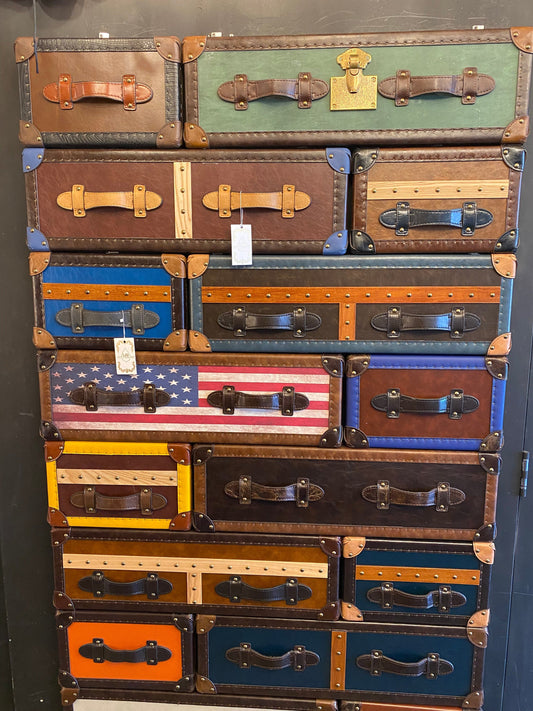 Leather Suitcase wall decor - Spot Light Inc